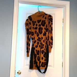 Leopard print Sweater dress